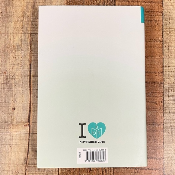 Nine Perfect Strangers by Liane Moriarty Book of the Month Hardcover Mystery - Picture 2 of 6